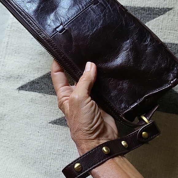 Trina Turk clutch leather hi-quality designer statement purse bag - Picture 9 of 13